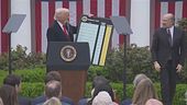 Tribunale federale blocca i dazi di Trump, "Oltre ogni autorità, illegali"