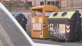 Fine del saccheggio, a Roma è stop ai cassonetti per gli abiti usati