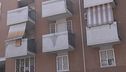 Roma, a Cinecittà censimento degli abusivi nelle palazzine in ostaggio