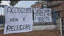 Roma, protesta al quartiere Casalotti sul nuovo centro migranti