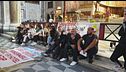 Gli occupanti dell'ex motel Agip di Secondigliano occupano il Duomo