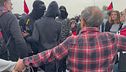 Guerriglia ai cortei pro Pal, caccia a infiltrati e frange violente