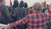 Guerriglia ai cortei pro Pal, caccia a infiltrati e frange violente