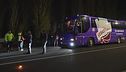 Sassaiola contro il pullman dei tifosi di basket, conducente ucciso
