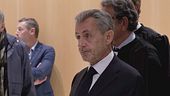 Una biografia di Gesù e "il Conte di Montecristo", Sarkozy dietro le sbarre