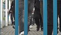 Coltelli, tirapugni e risse, le baby gang spradoneggiano a Battipaglia
