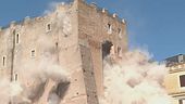 A Roma crolla parte della Torre dei Conti, un operaio sotto le macerie