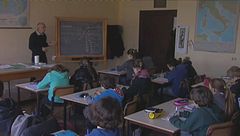 Scuola, arriva il contratto, aumenti fino a 185 euro per i prof