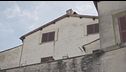 Si addormenta con una sigaretta accesa, muore nel rogo