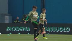 Loro a giocare, i ladri nelle case a fare razzia di soldi e gioielli