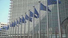 Musk multato dall'Europa, nuovo attacco