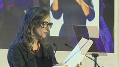 Francesca Albanese sale in cattedra a Pontedera, invita a occupare le scuole