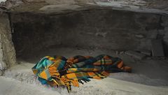 Modena, al cimitero di San Cataldo i senzatetto dormono nei locali vuoti