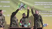 Soldatesse liberate cinico show di Hamas