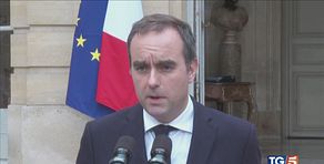 Lecornu si dimette la Francia in crisi