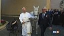 Il Papa e Proton, il caval donato