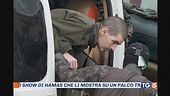 Liberati altri 3 ostaggi. Hamas, show ignobile