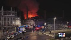 Maxi incendio nella notte a Catania