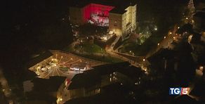 Luci, presepi e profumi si riaccende il Natale