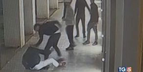 22enne accoltellate Frasi choc del branco