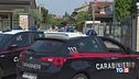 Stermina la famiglia "Vive in un mondo suo"