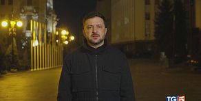 Dimissioni e raid, Ucraina nel caos