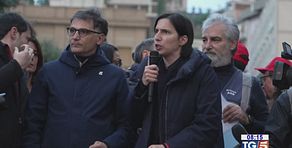 Scontro su Montepaschi campagna sul referendum