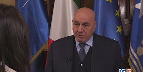 "Giusto prepararsi alla guerra ibrida"