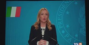 Tra Meloni e Schlein un duello a distanza