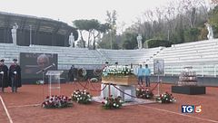 Omaggio a Nicola sul "suo" campo