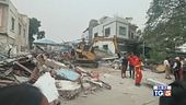 Oltre 1600 morti ma se ne temono 10mila