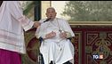 Francesco tra la folla l'entusiasmo dei fedeli