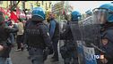 Follia a corteo pro Pal la solidarietà a Meloni