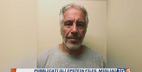 Migliaia di foto, nulla su Trump