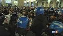 Scontri in piazza: fermare i violenti