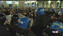 Scontri in piazza: fermare i violenti
