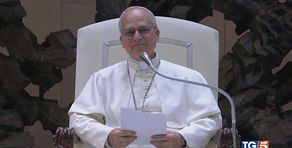 Papa Leone XIV visto da vicino