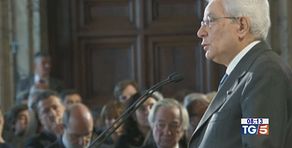 Mattarella grazia cinque persone