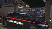 Uccide i vicini e si toglie la vita