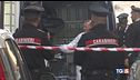 Lancia la figlia dal balcone, bimba muore