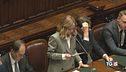 Meloni: "Con noi stabilità". È scontro in aula