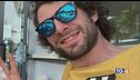 Il volto dell'assassino sul telefono del figlio