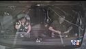 Incidente mentre usava smartphone: arrestato