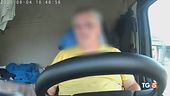 L'autista guidava girando dei video