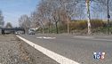 Cade da auto in corsa grave bimbo di un anno