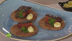 Un menu a base di pesce di montagna