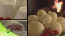 La preparazione di burrata e stracciatella