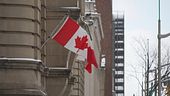Contro Trump "scegli il Canada"