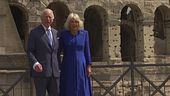 Carlo e Camilla al Colosseo