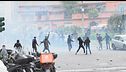 Guerriglia derby, 13 agenti feriti